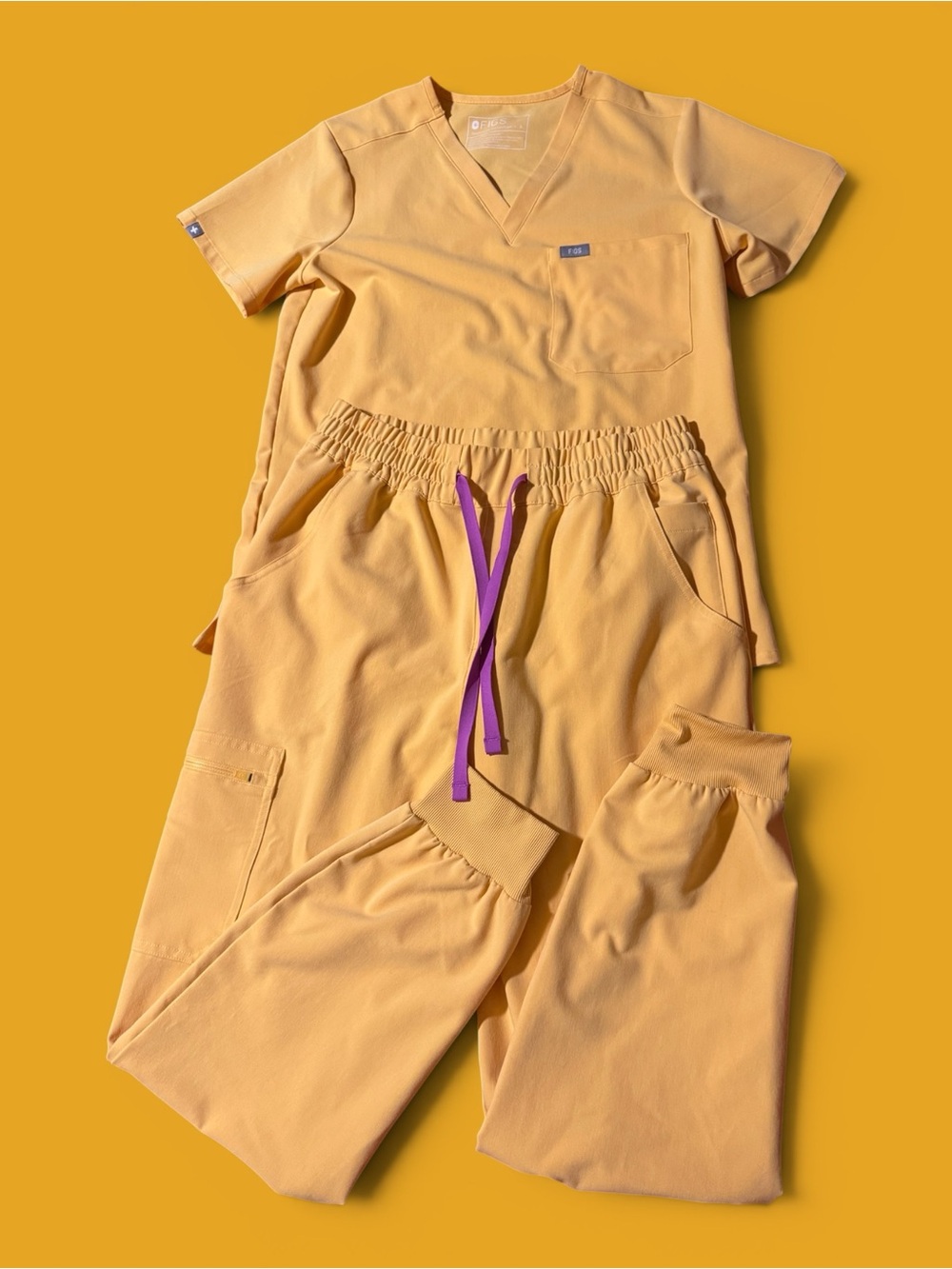 FIGS | Dandelion Set: Catarina top/Uman bottom
